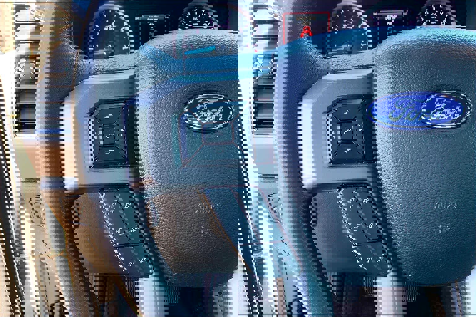 Certified 2021 Ford Expedition XLT image 24