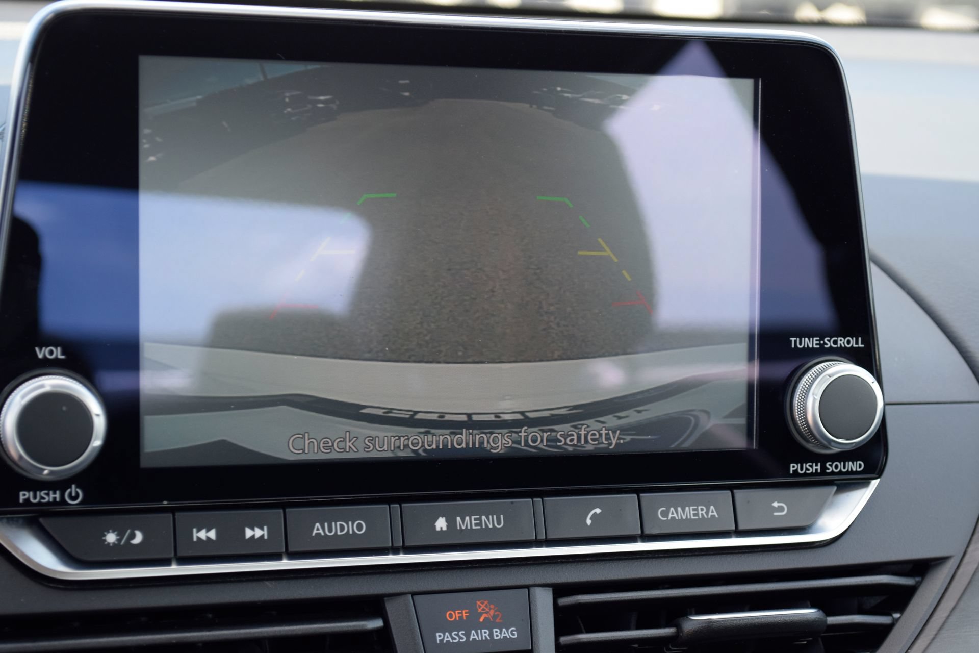 Used 2025 Nissan Altima 2.5 SV AWD/4WD image 12