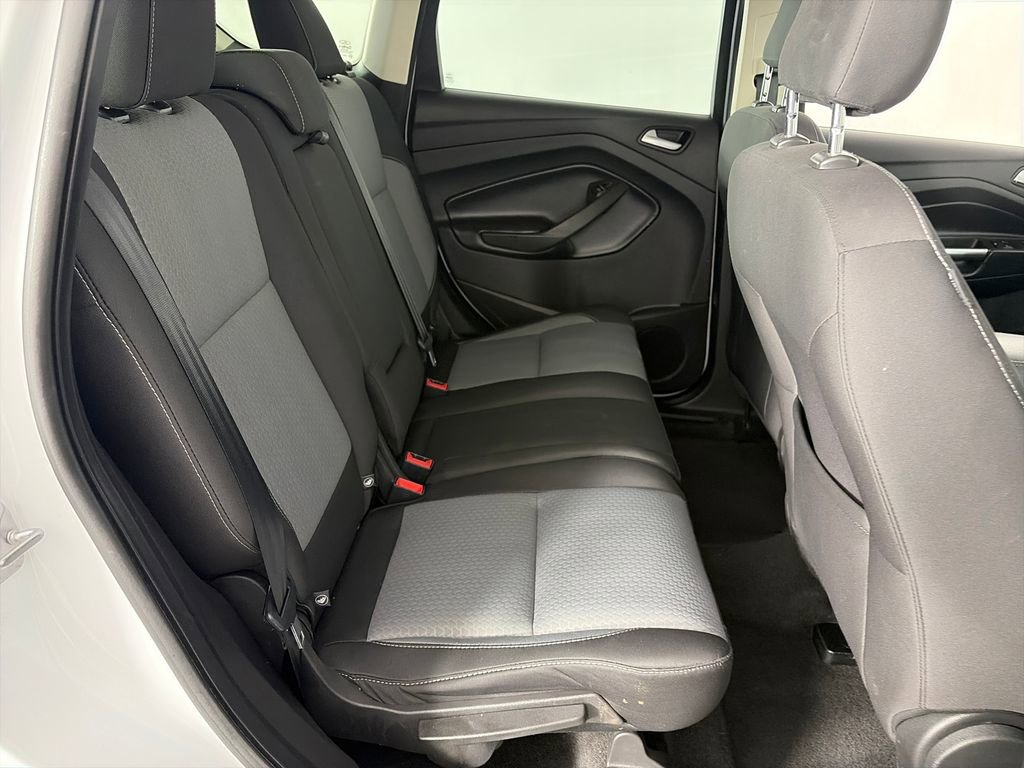 Certified 2019 Ford Escape SE image 29