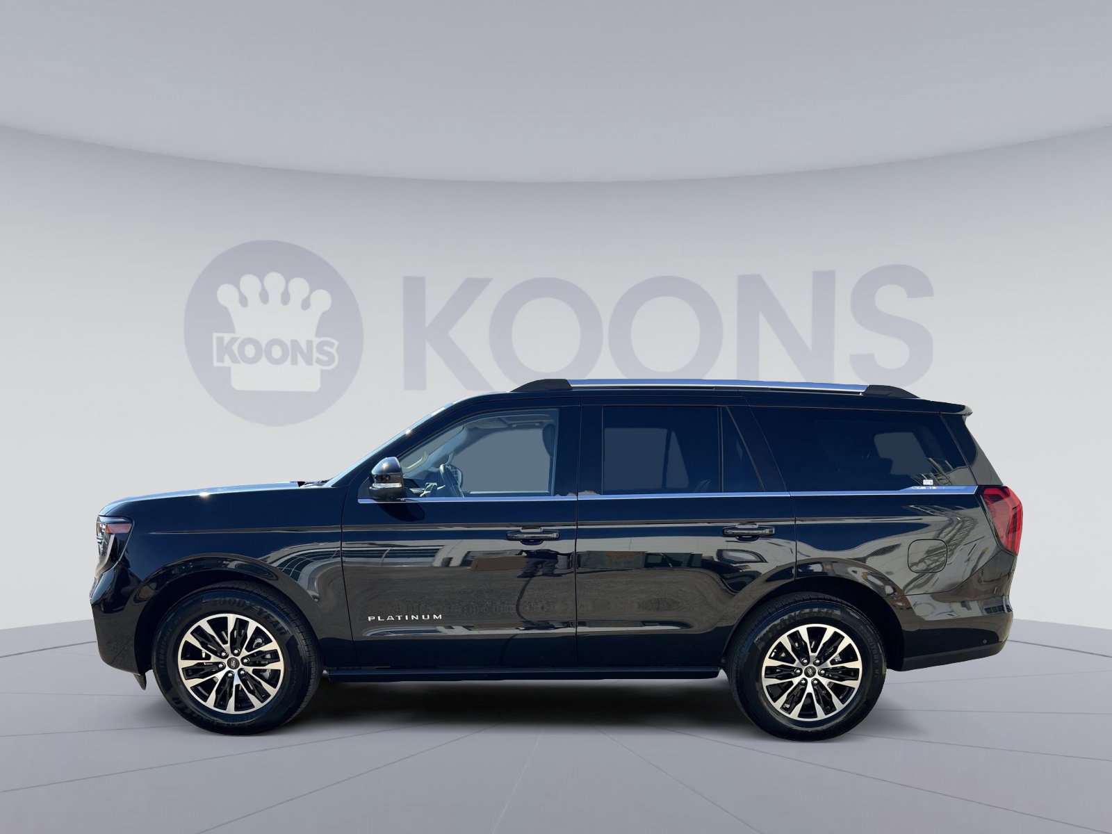 Certified 2025 Ford Expedition Platinum image 2