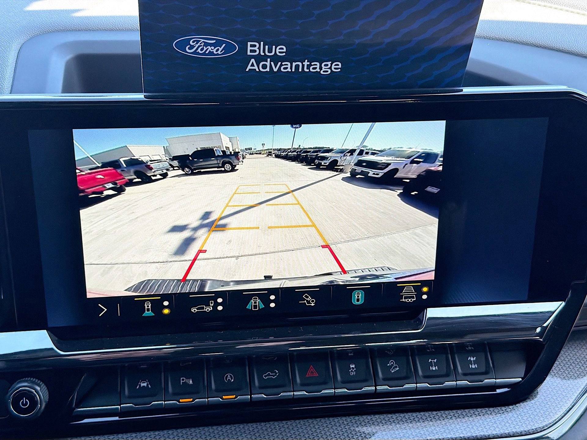 Used 2023 Chevrolet Silverado 1500 ZR2 w/ Technology Package image 19