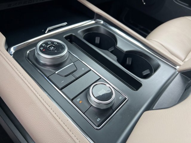 Certified 2024 Ford Expedition Max XLT image 19