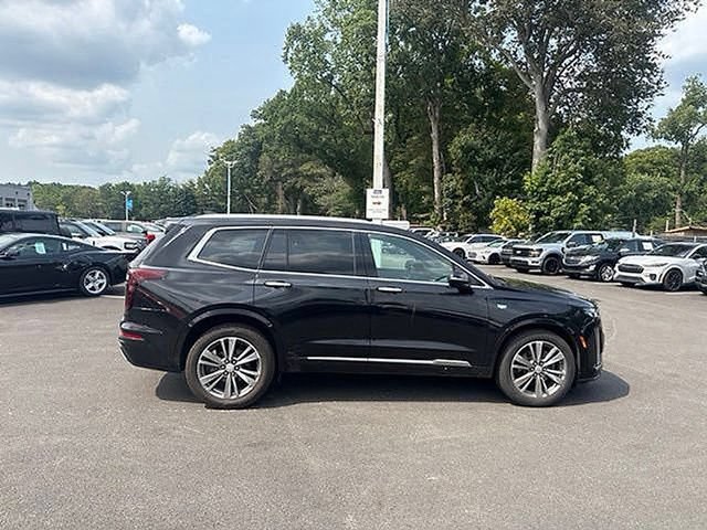 Used 2021 Cadillac XT6 Premium Luxury w/ LPO, Floor Liner Package AWD/4WD image 15