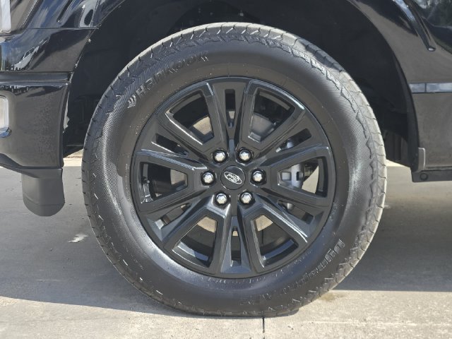 Certified 2025 Ford F150 Platinum w/ FX4 Off-Road Package AWD/4WD image 14