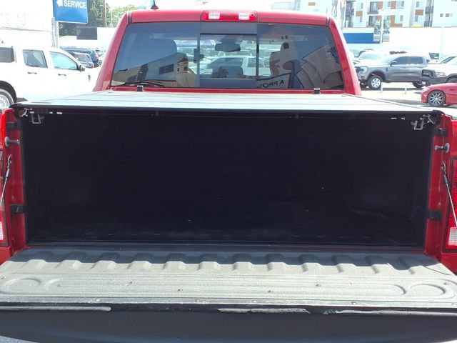 Used 2019 RAM 1500 Classic SLT w/ Luxury Group AWD/4WD image 26