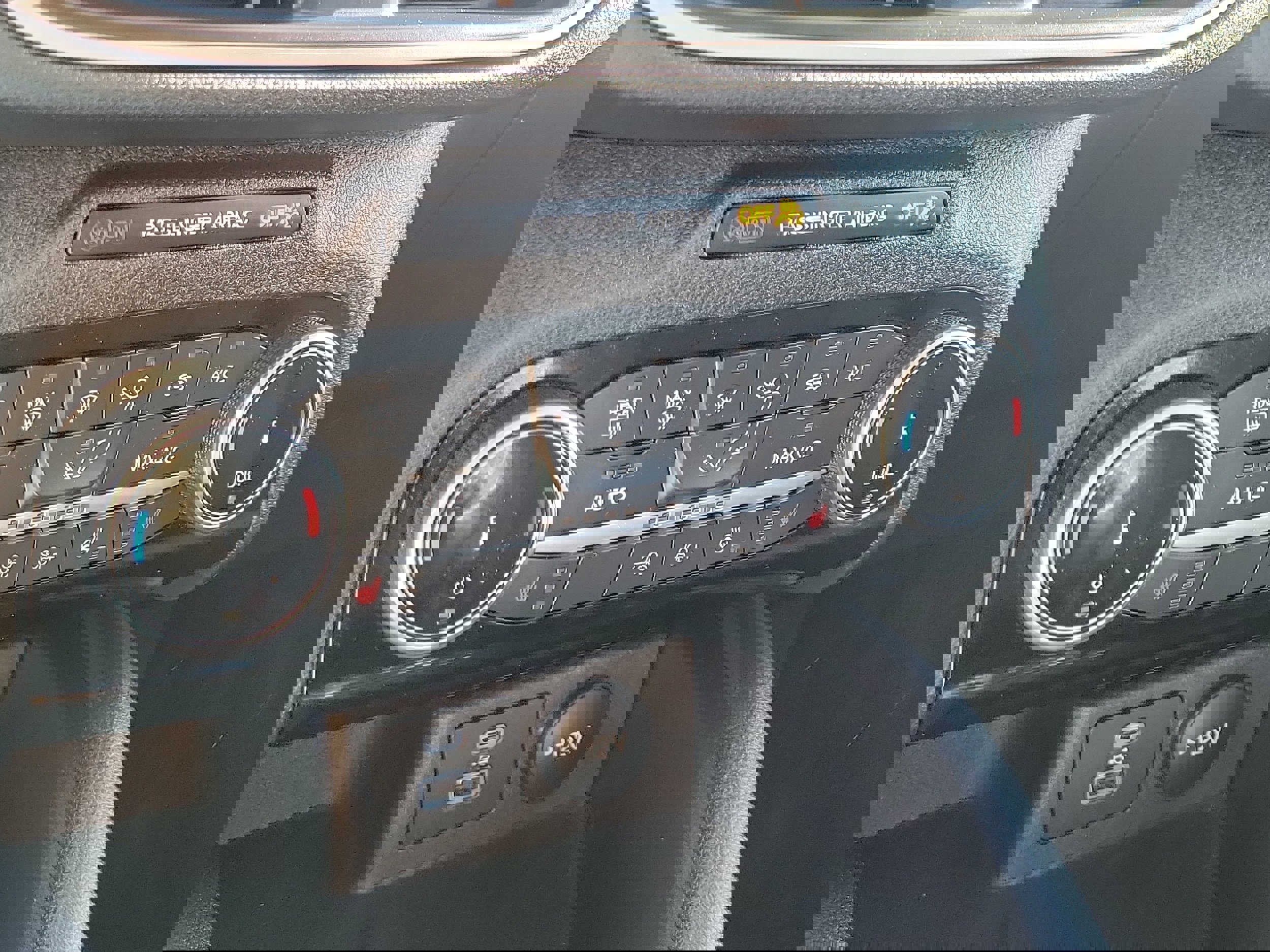 Certified 2022 Ford Escape SE w/ Convenience Package image 31