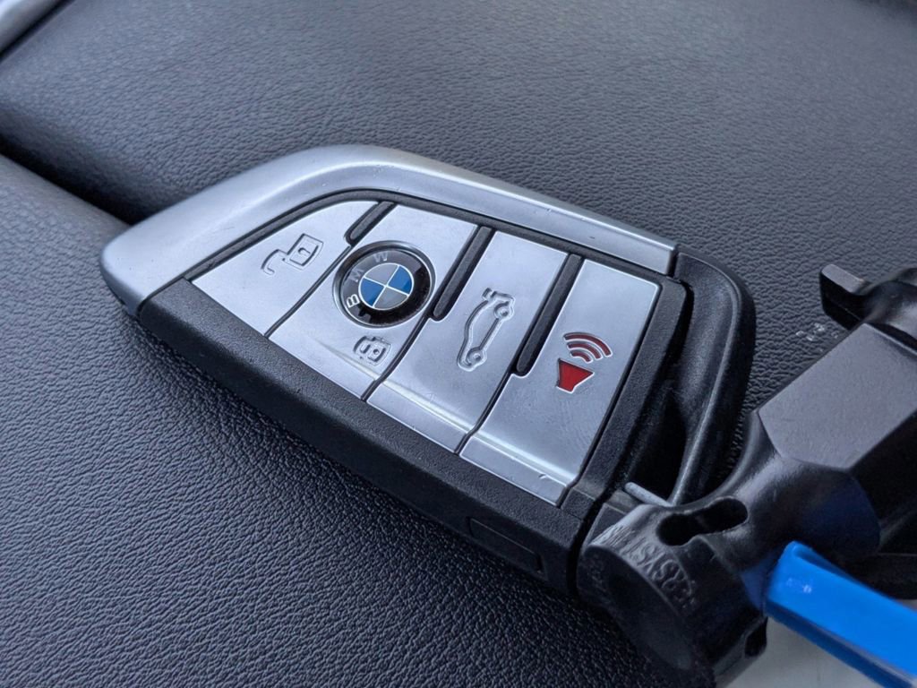 Used 2023 BMW X5 sDrive40i w/ Parking Assistance Package image 31