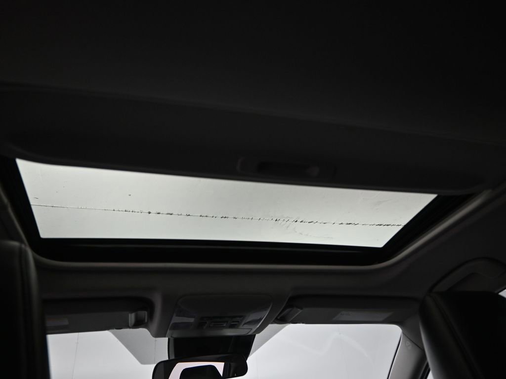 Used 2022 Toyota RAV4 XLE Premium image 49