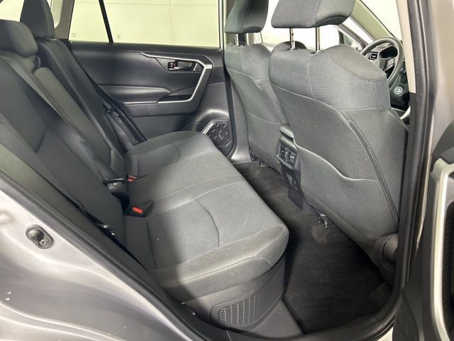 Used 2023 Toyota RAV4 LE AWD/4WD image 17