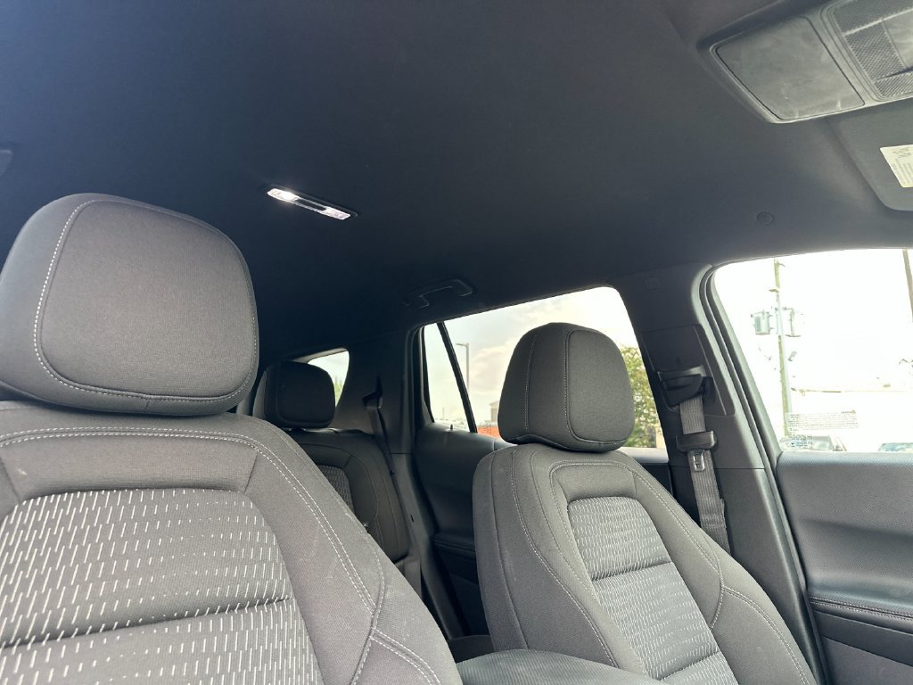 Used 2025 Chevrolet Equinox LT AWD/4WD image 16