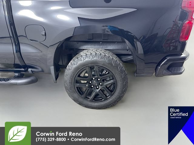 Used 2024 Chevrolet Silverado 1500 Custom w/ Turbomax Blackout Package AWD/4WD image 31
