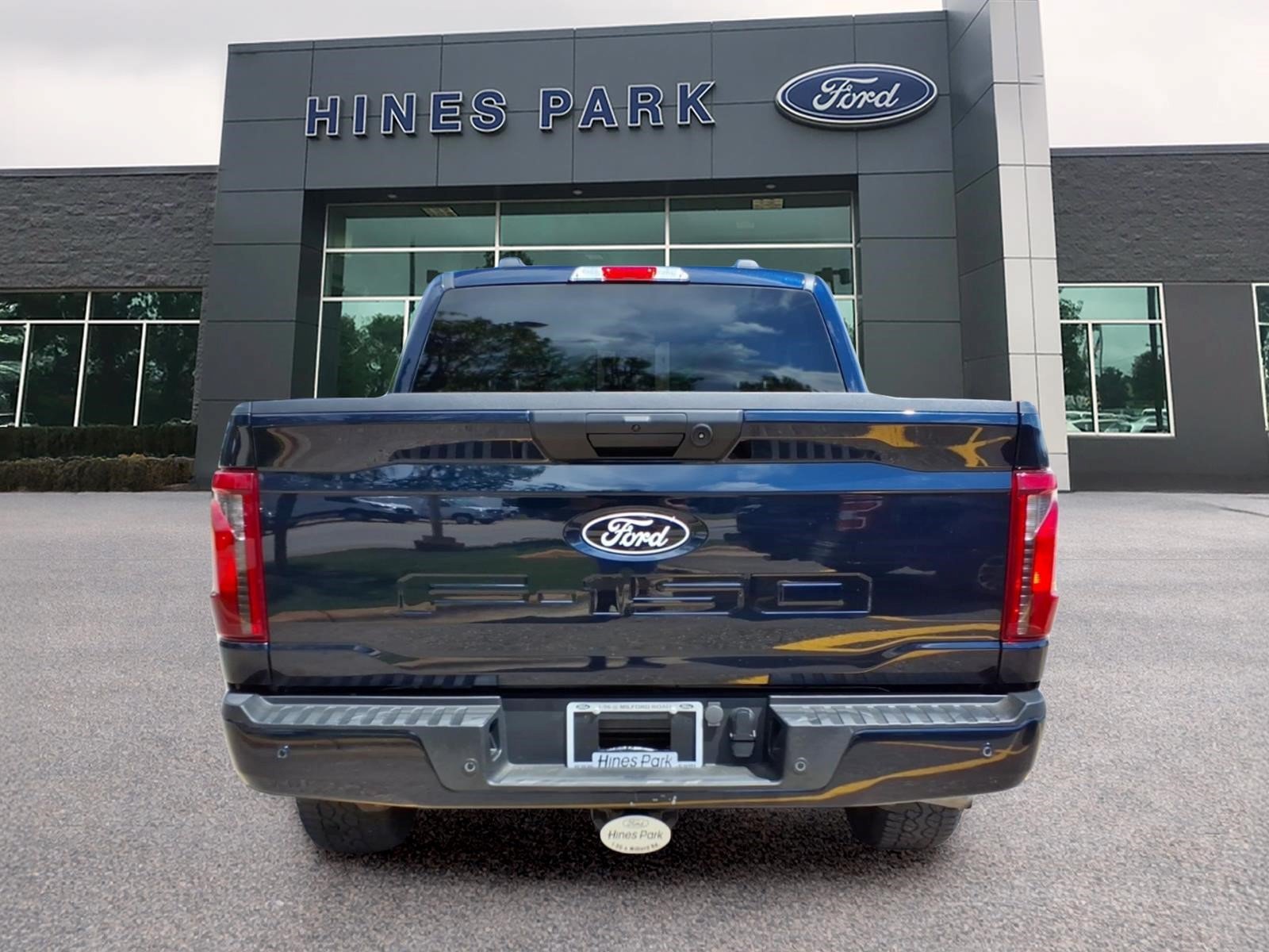 Certified 2024 Ford F150 XLT w/ Bed Utility Package AWD/4WD image 6