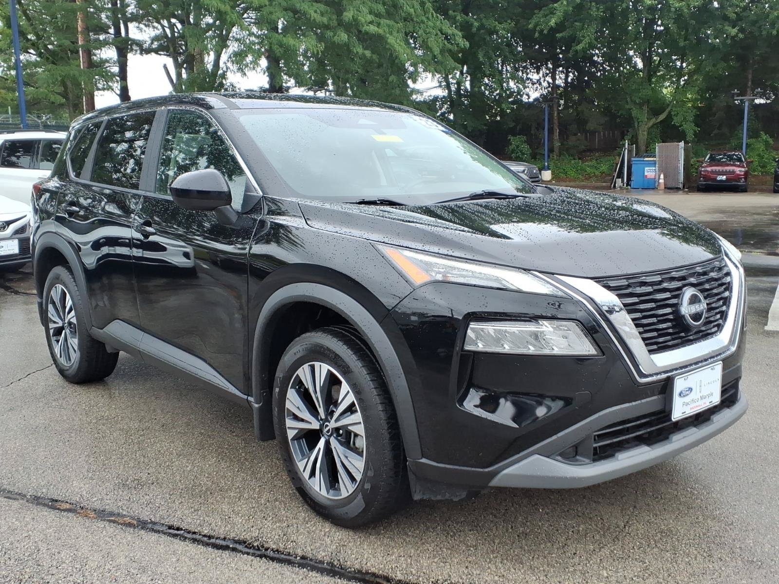 Used 2023 Nissan Rogue SV