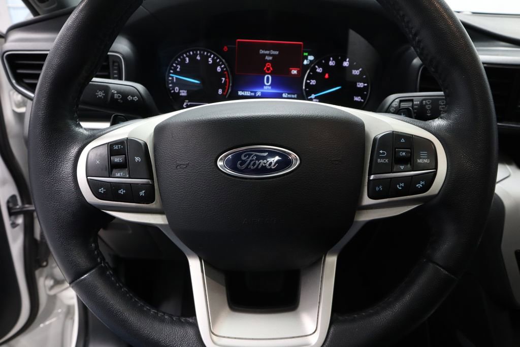 Certified 2020 Ford Explorer XLT w/ Equipment Group 202A image 30