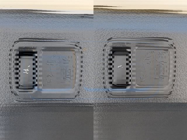 Certified 2024 Ford Expedition XLT image 36