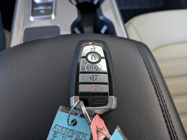 Certified 2024 Ford Edge SEL w/ Convenience Package image 30