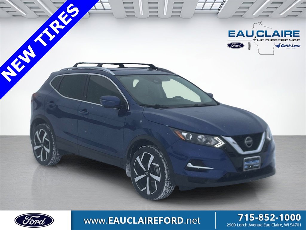 Used 2022 Nissan Rogue Sport SL image 1