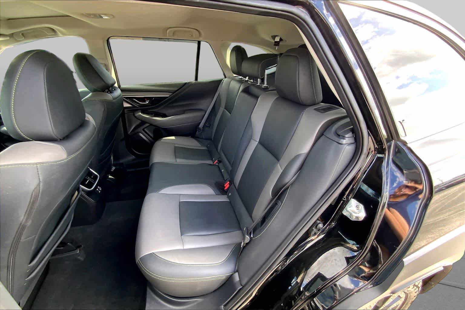 Used 2023 Subaru Outback Onyx Edition AWD/4WD image 20