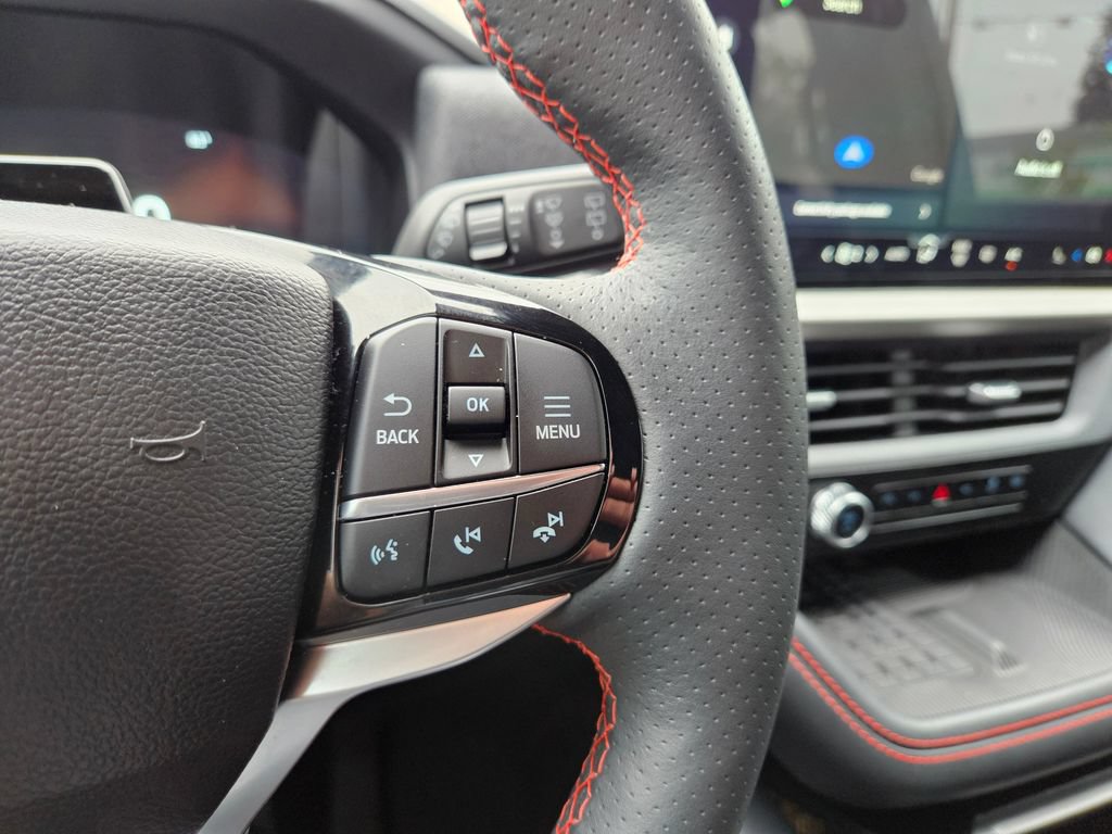 Certified 2025 Ford Explorer ST-Line w/ Premium Package RWD image 36