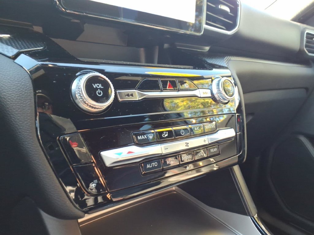 Certified 2023 Ford Explorer ST-Line AWD/4WD image 21