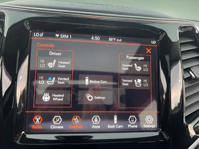 Used 2019 Jeep Cherokee Limited w/ Luxury Group AWD/4WD image 24