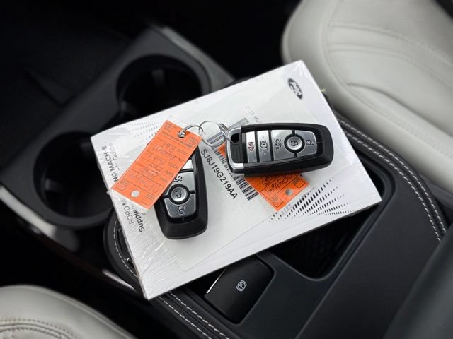 Certified 2025 Ford Mustang Mach-E Premium AWD/4WD image 3