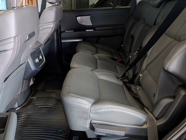 Certified 2026 Ford Expedition Active AWD/4WD image 11