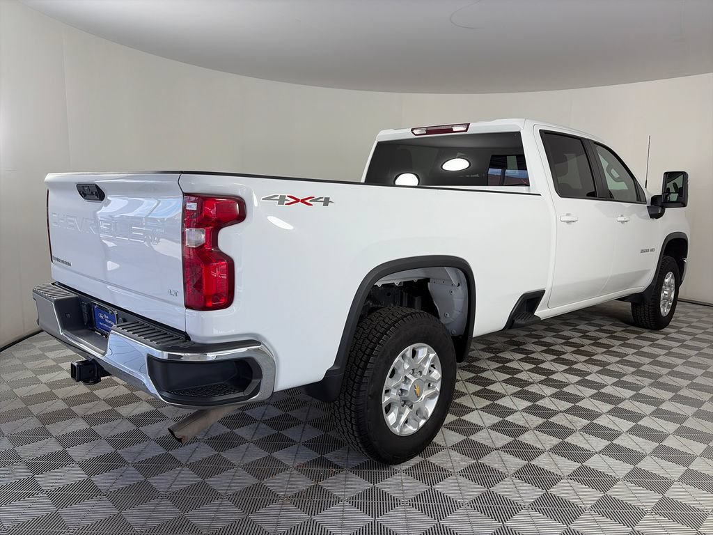 Used 2024 Chevrolet Silverado 3500 LT AWD/4WD image 7