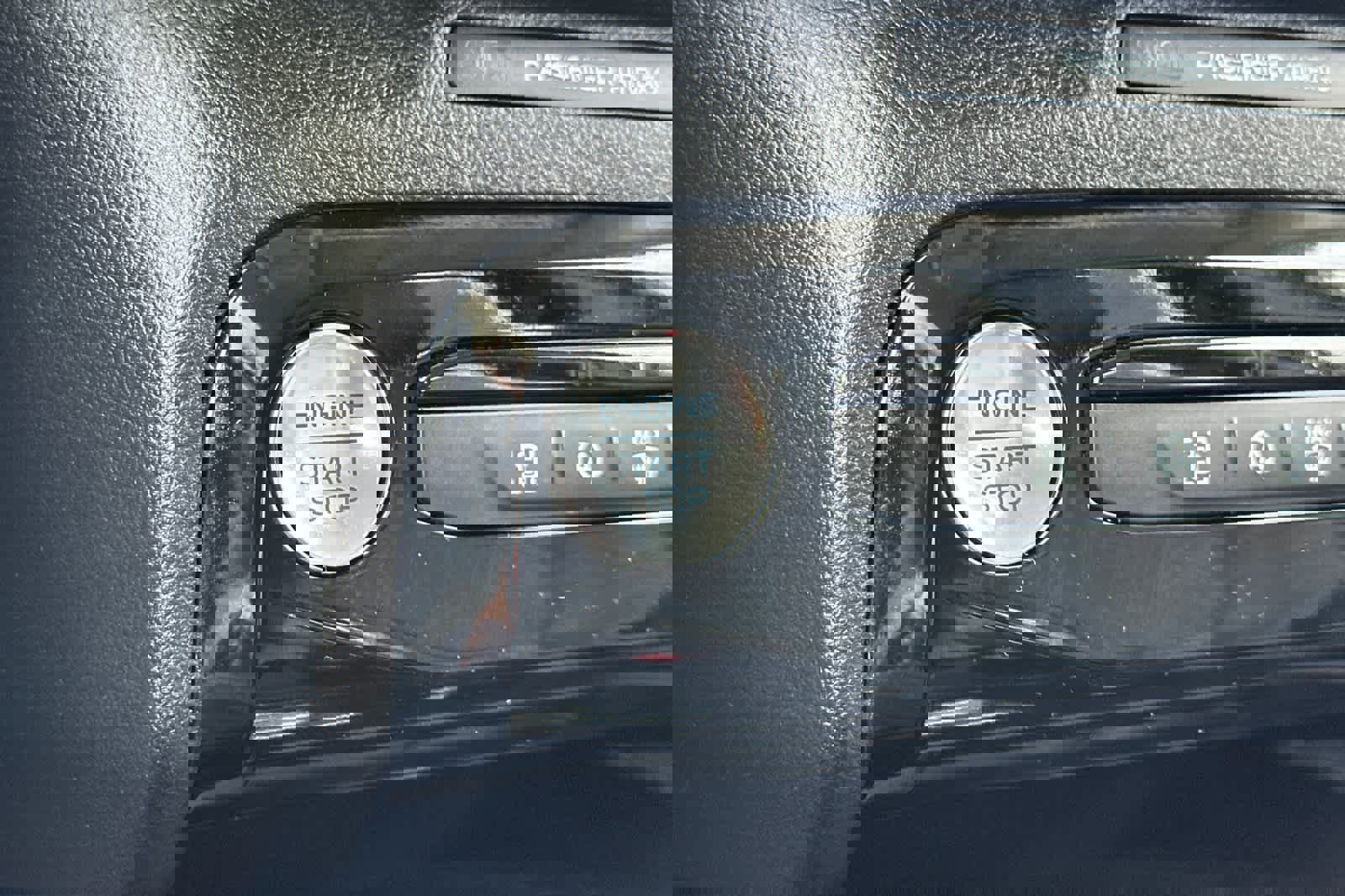 Certified 2025 Ford Escape Platinum image 23