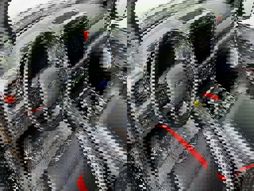 Certified 2022 Ford F150 Raptor w/ Equipment Group 801A High image 9