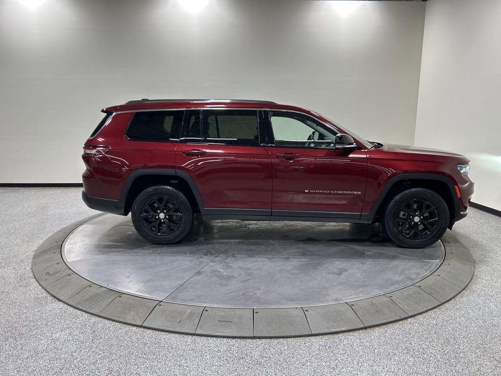 Used 2022 Jeep Grand Cherokee L Limited w/ Luxury Tech Group II image 5