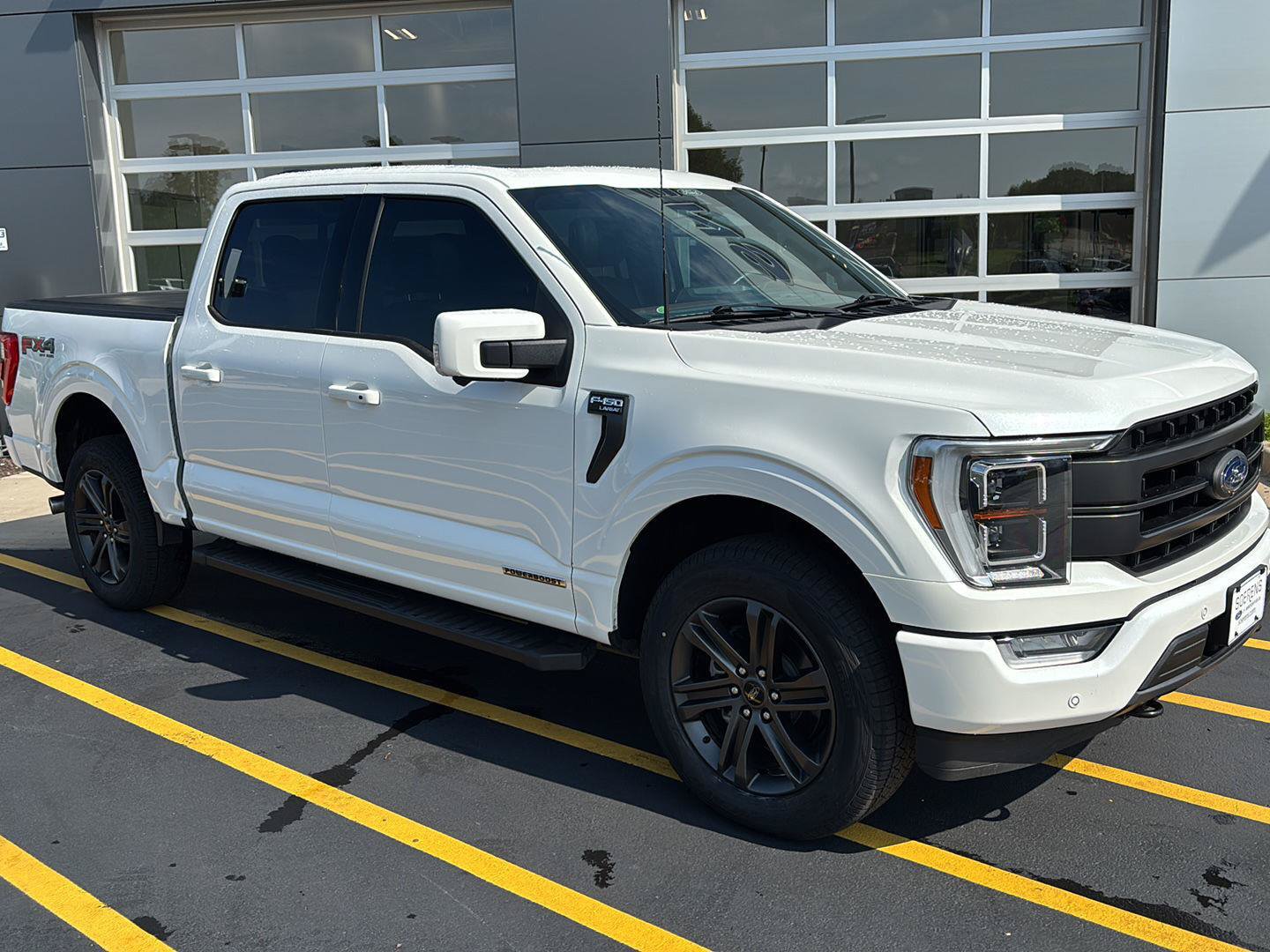 Certified 2022 Ford F150 Lariat w/ Equipment Group 502A High AWD/4WD image 2