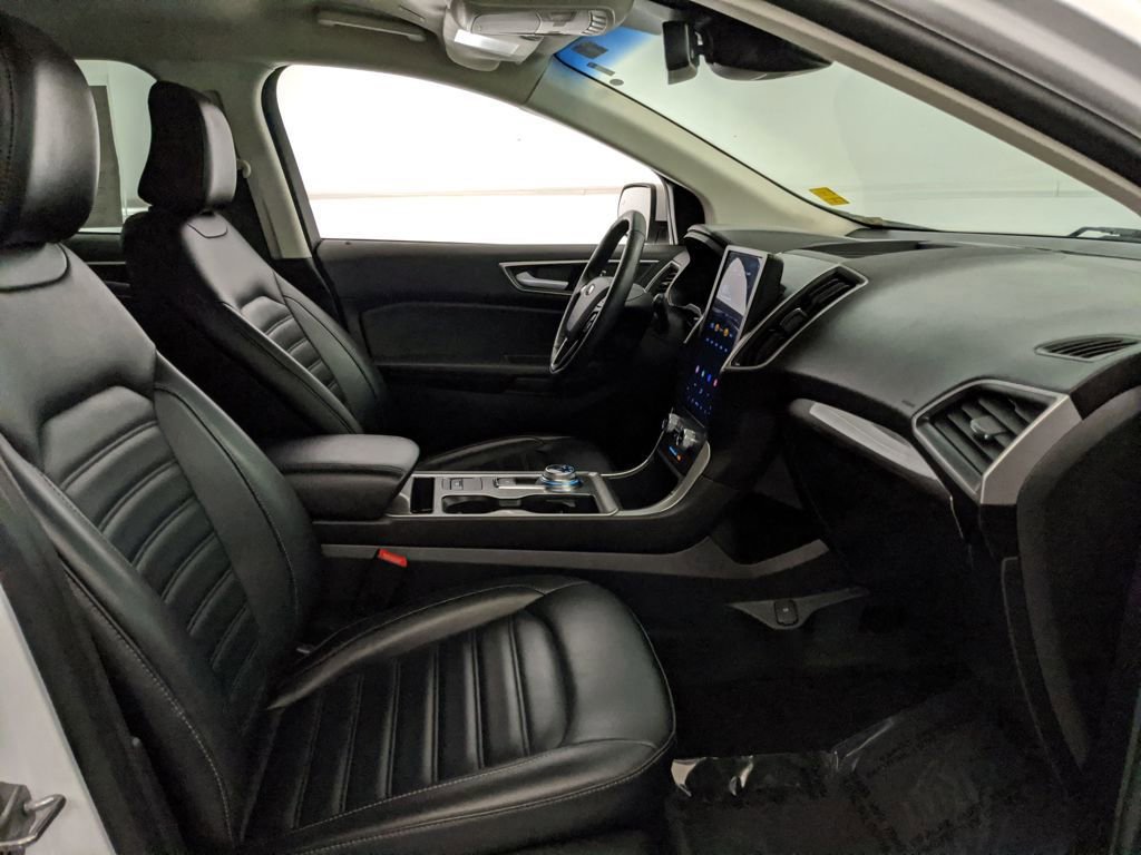 Certified 2024 Ford Edge SEL image 28