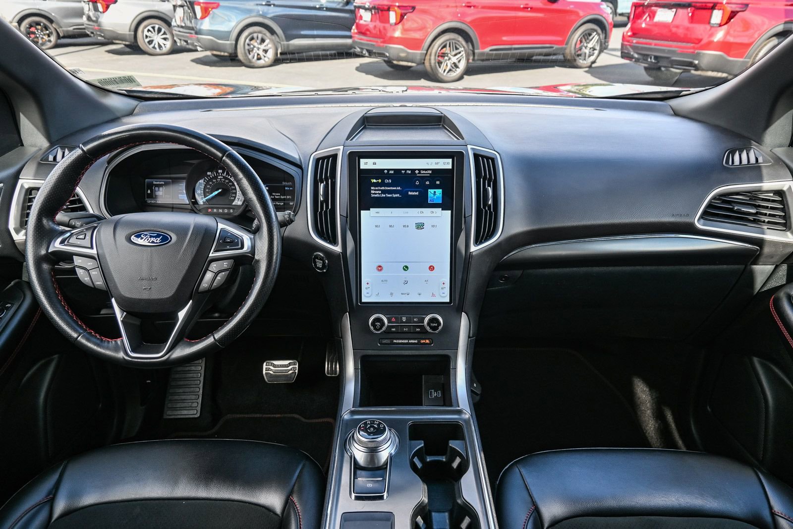 Certified 2023 Ford Edge ST-Line image 13