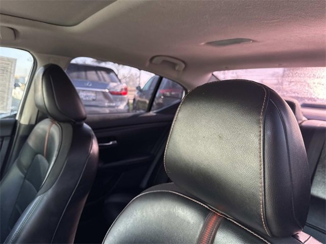 Used 2022 Nissan Sentra SR w/ SR Premium Package image 20