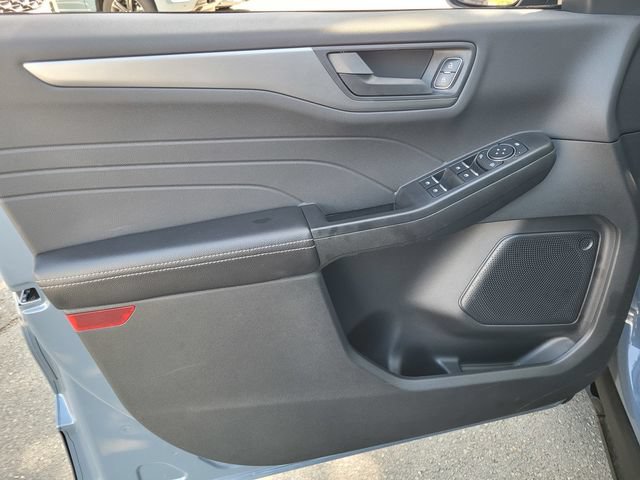 Certified 2025 Ford Escape Active FWD image 17