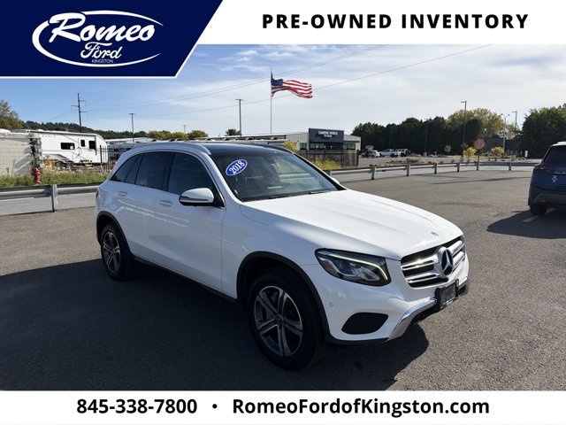 Used 2018 Mercedes-Benz GLC 300 4MATIC image 3