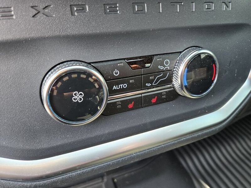 Certified 2025 Ford Expedition Tremor AWD/4WD image 16