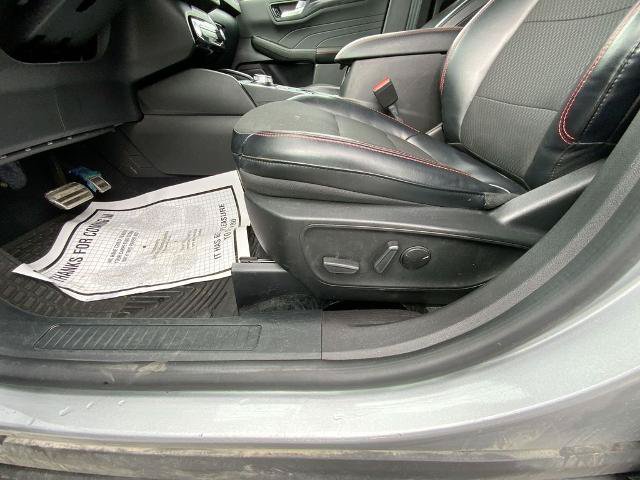 Certified 2023 Ford Escape ST-Line w/ Tech Pack #1 AWD/4WD image 12