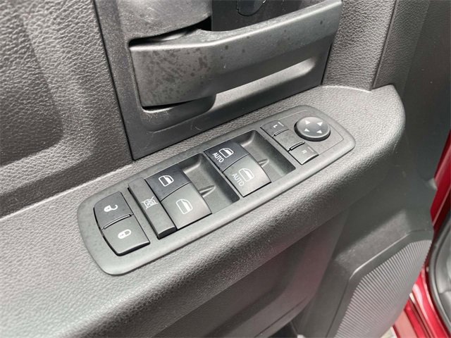 Used 2018 RAM 2500 Tradesman w/ Chrome Appearance Group image 14