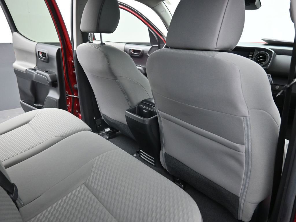 Used 2022 Toyota Tacoma SR AWD/4WD image 12