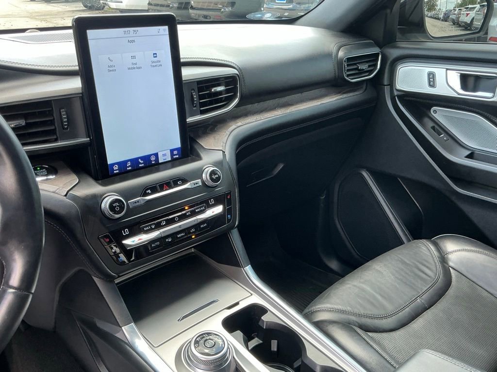 Certified 2020 Ford Explorer Platinum w/ Premium Technology Package AWD/4WD image 48