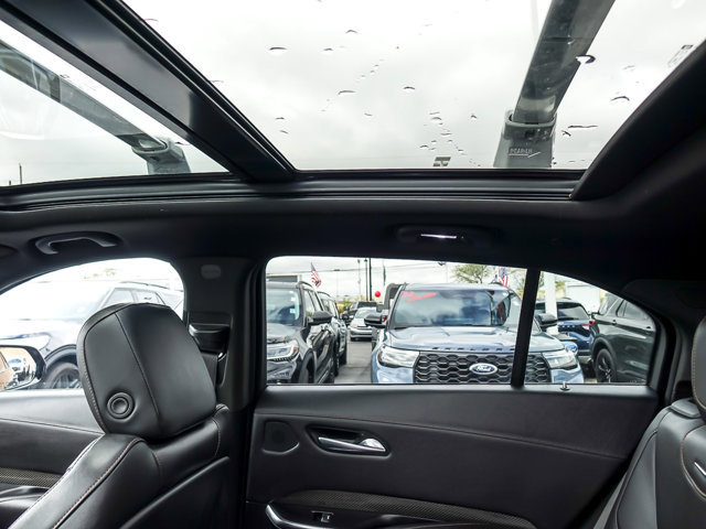 Used 2023 Cadillac XT4 Sport w/ Sun And Sound Package AWD/4WD image 12