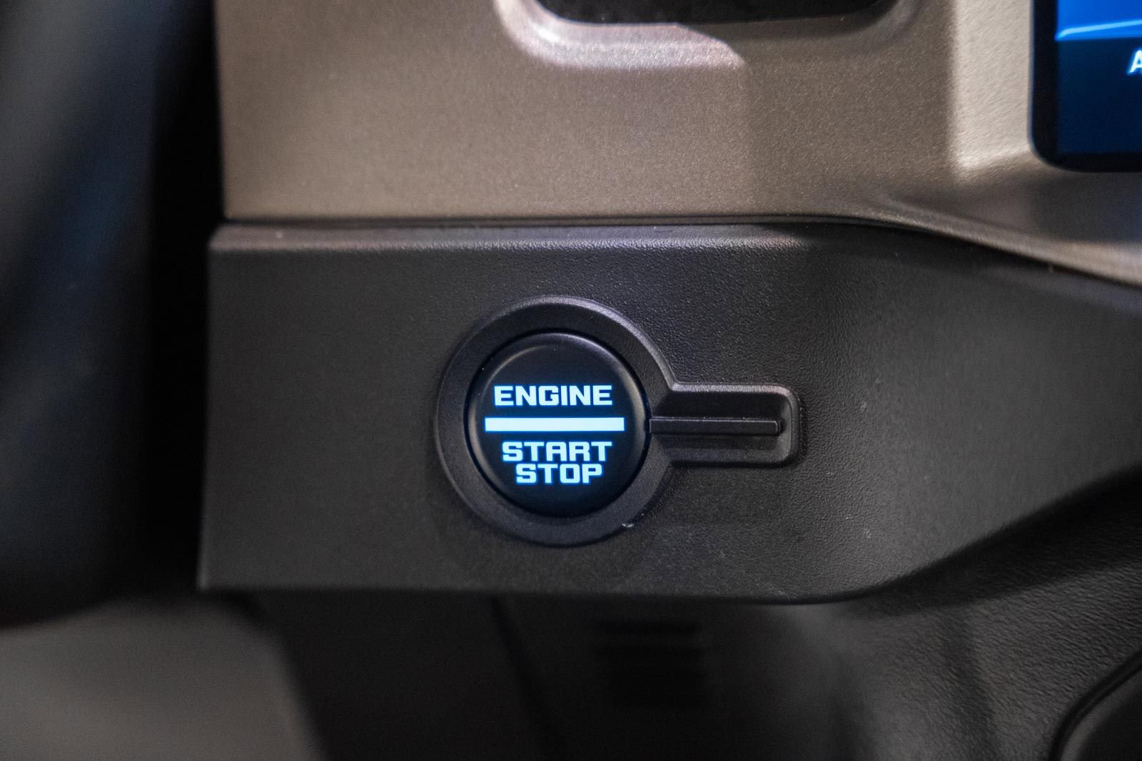 Certified 2025 Ford Bronco Outer Banks AWD/4WD image 27