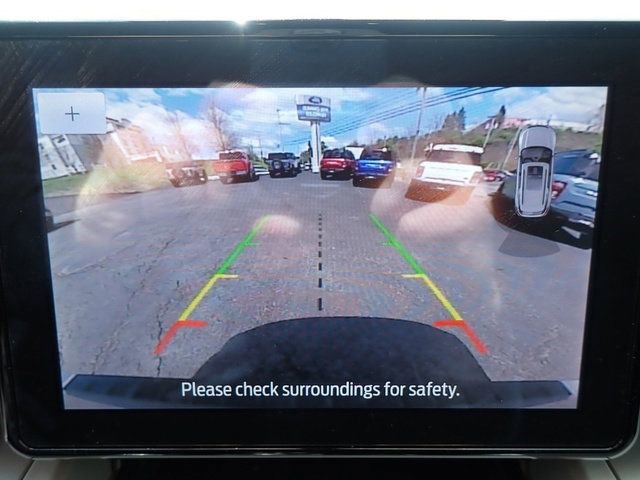 Certified 2024 Ford Explorer XLT w/ Class IV Trailer Tow Package AWD/4WD image 28