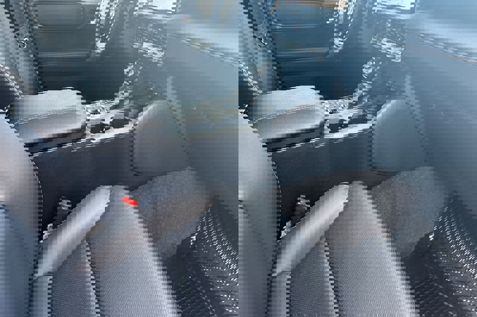 Used 2025 Toyota Land Cruiser image 16