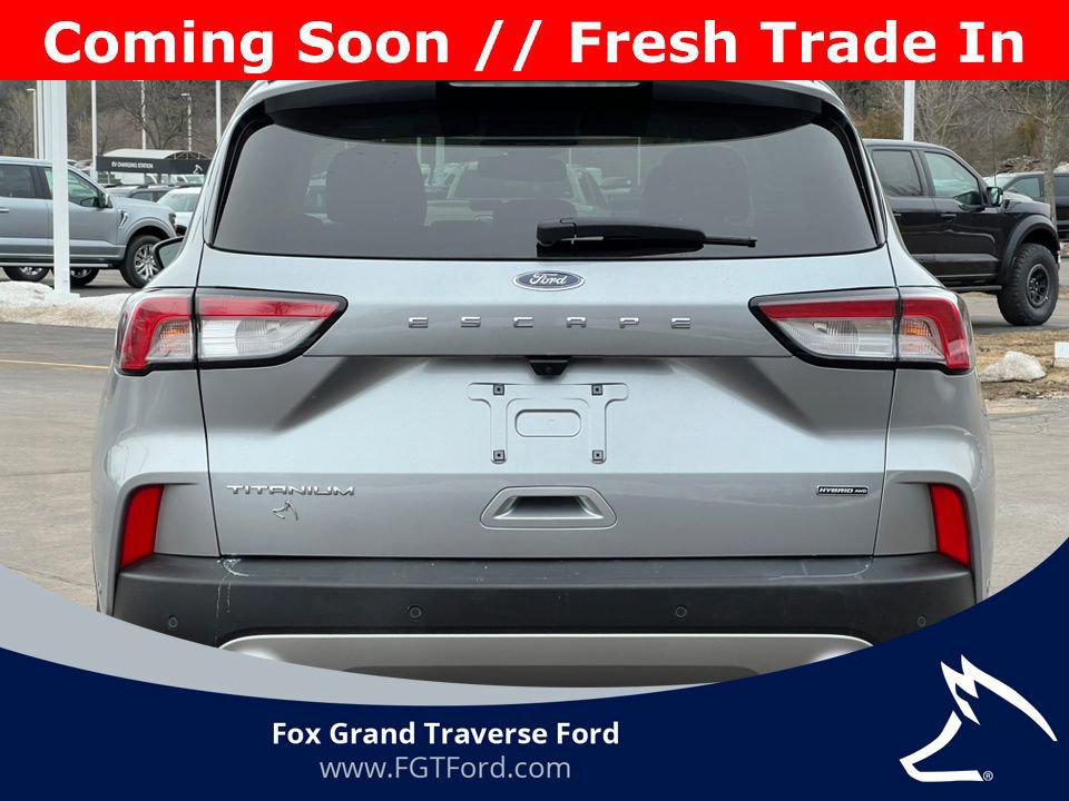 Certified 2022 Ford Escape Titanium w/ Titanium Elite Package image 3