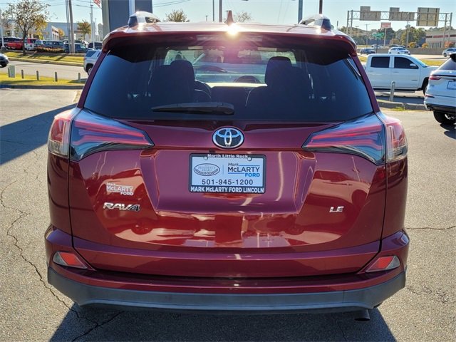 Used 2018 Toyota RAV4 LE image 5