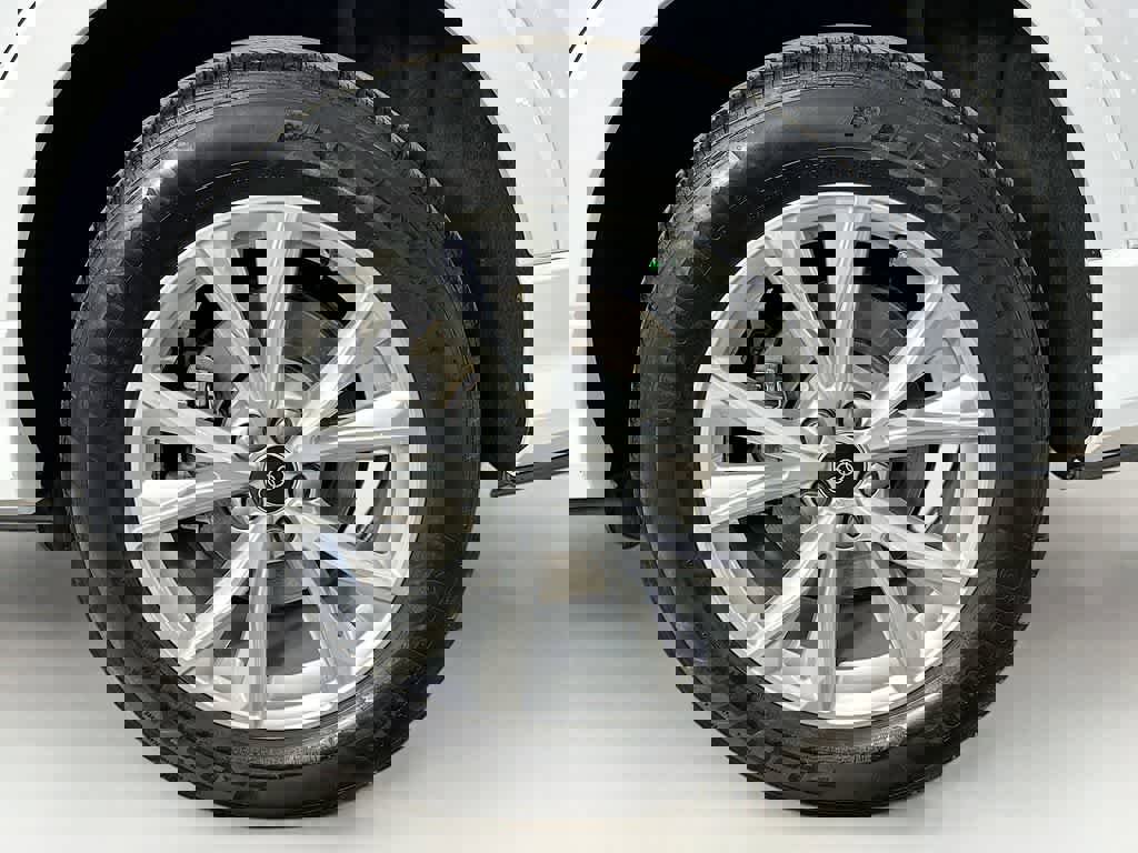 Used 2024 Audi Q3 2.0T Premium image 8