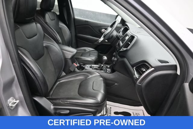Used 2020 Jeep Cherokee Latitude Plus AWD/4WD image 8